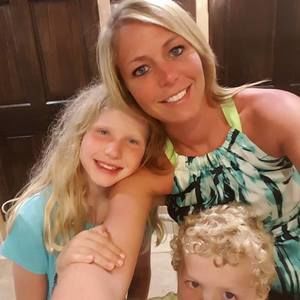 Meet your Posher, April